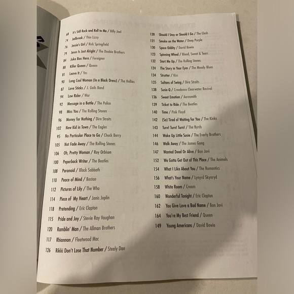 Rock Classics The Book By Hal Leonard - Picture 12 of 16